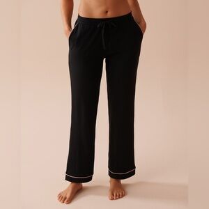 La Vie En Rose black bottom pjs